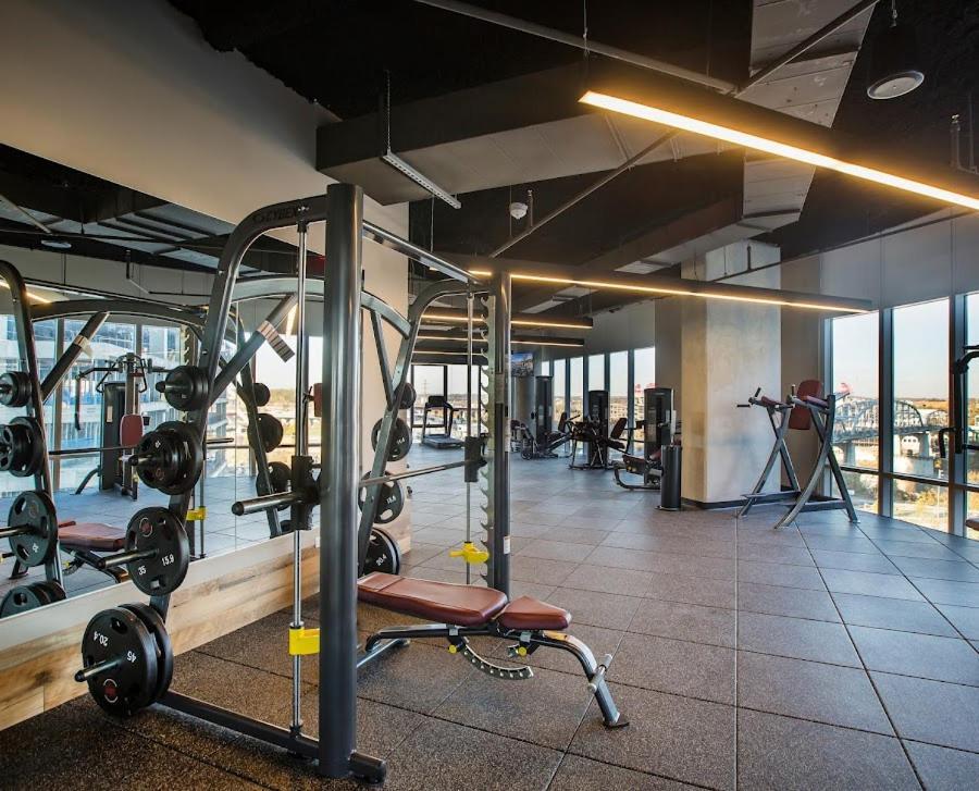 Placemakr Premier Sobro Nashville Eksteriør billede The gym at the 100th floor
