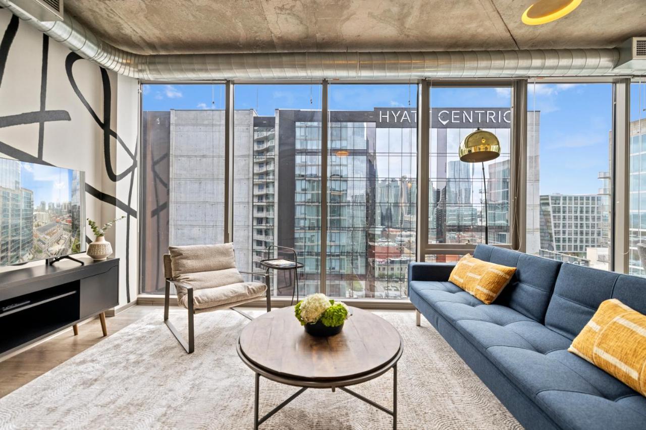 Placemakr Premier Sobro Nashville Eksteriør billede A staged living room