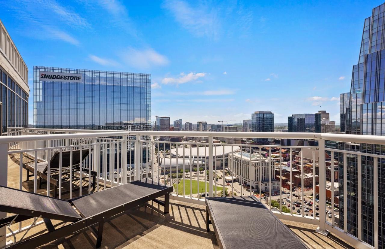Placemakr Premier Sobro Nashville Eksteriør billede View from the rooftop of the building
